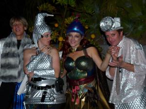 326721_2560954119559_648116509_o