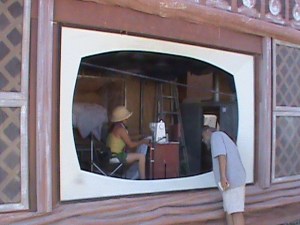 _The_sTeVeSHOW_TMSLDeluxe2013_RocketRosieSEWING_MaggotMikelookingin