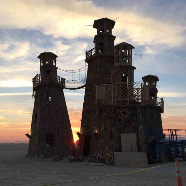 14141937_10155128989702977_1941487658982278961_n