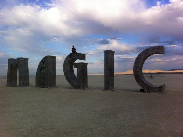 14141844_10153829779875924_483973889893921648_n-1